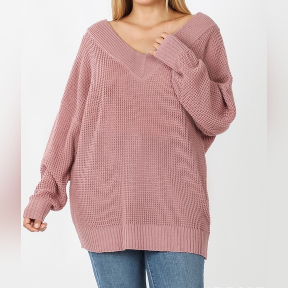#56 🛑2X,3X ✨️PLUS SIZE✨️ DOUBLE V-NECK WAFFLE SWEATER - Picture 1 of 2